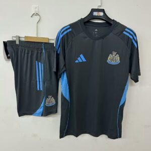 Camiseta Newcastle United 2023/24 Entrenamiento - vista frontal