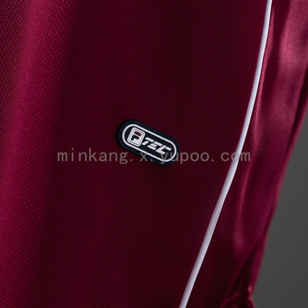 Camiseta West Ham 1999/00 Retro Local - detalle patrocinador Dr. Martens