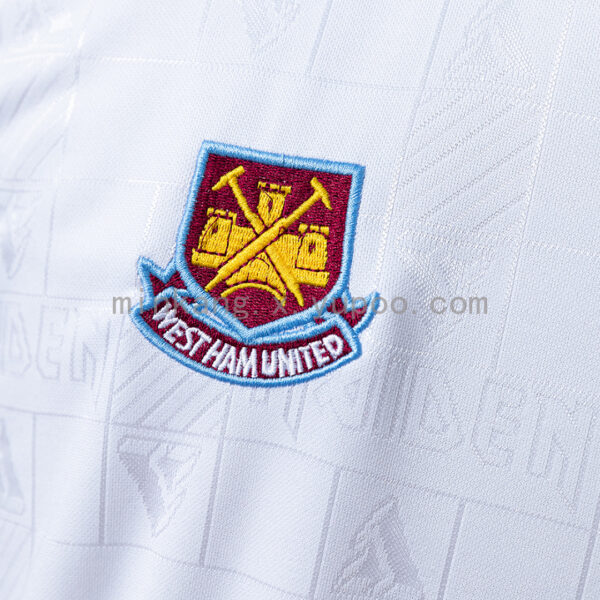 Camiseta West Ham United 1999 Retro Local Iron Maiden - detalle Iron Maiden