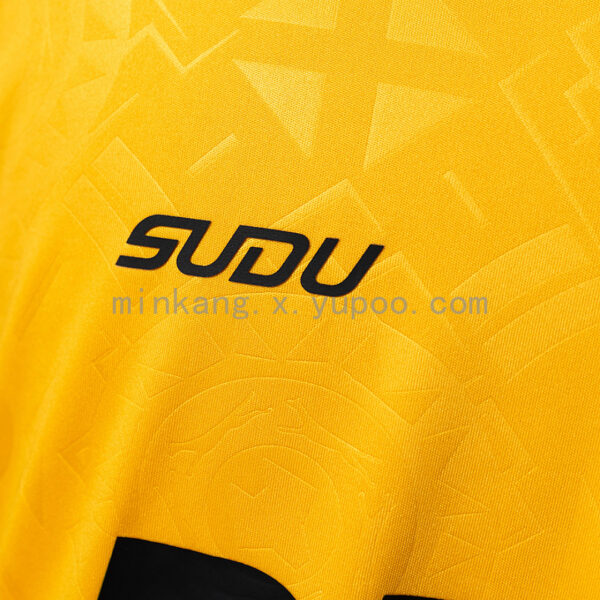 Camiseta Wolverhampton Wanderers 2022/23 Local - vista trasera