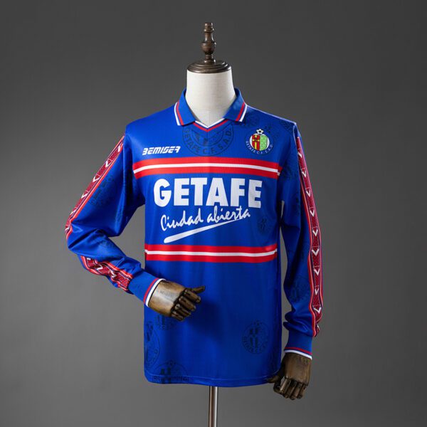 Camiseta Getafe C.F. 2023/24 Local Manga Larga — detalle textura tejido