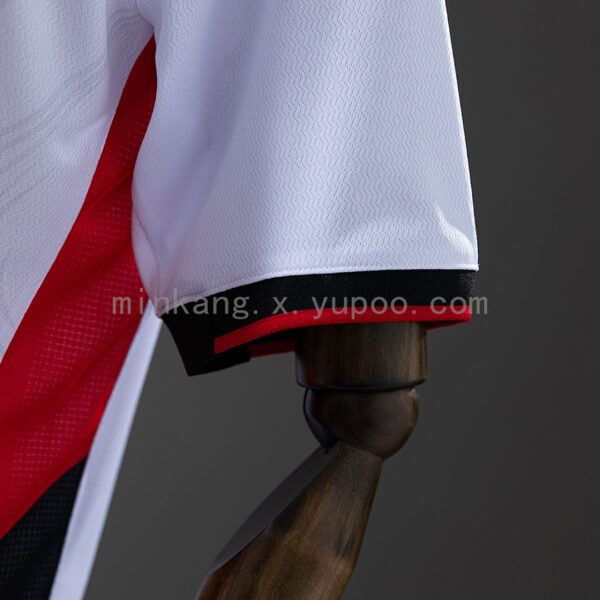 Camiseta Vitória 2024 Visita — vista trasera