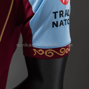 Camiseta Aston Villa 2024/25 Local - vista trasera