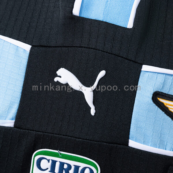 Camiseta Lazio 1999/2000 Visita Retro Manga Larga - detalle escudo