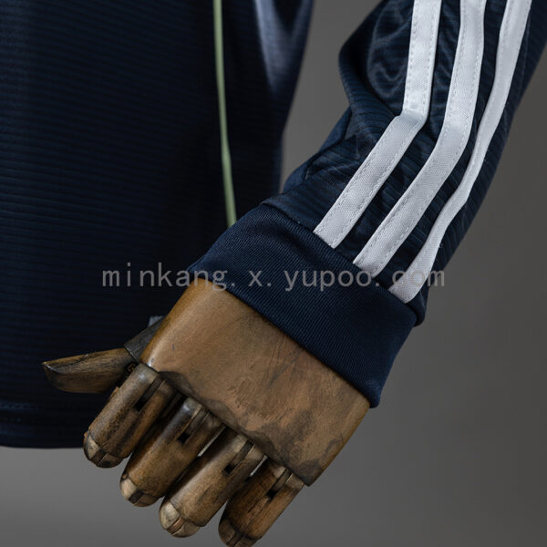 Camiseta Real Madrid 2024/25 Local Manga Larga — detalle