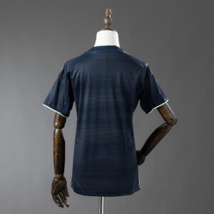 Camiseta Real Madrid 2024/25 Visita Mujer — detalle patrocinador