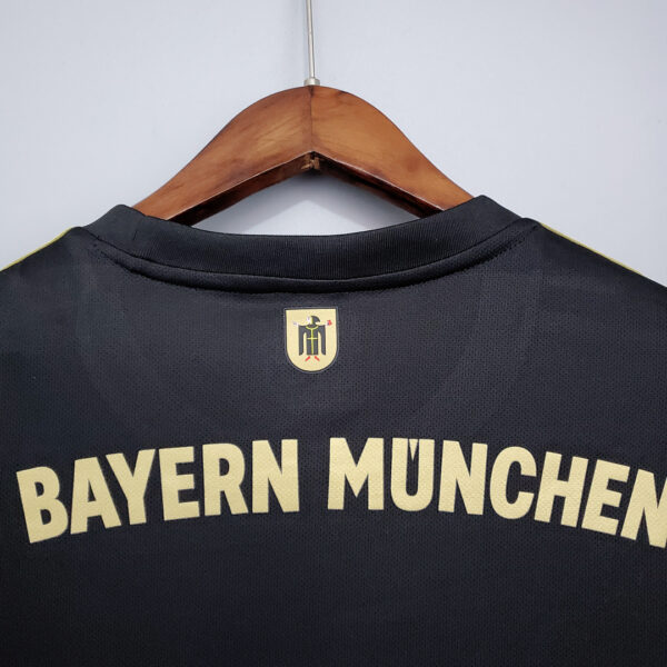 Camiseta FC Bayern München 2023/24 Visita - detalle patrocinador T-Mobile