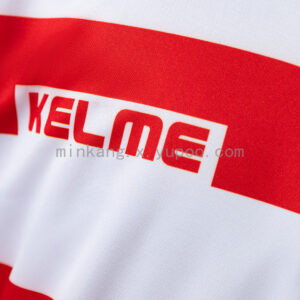 Camiseta Granada CF 1972 Retro Local — detalle franjas y tejido
