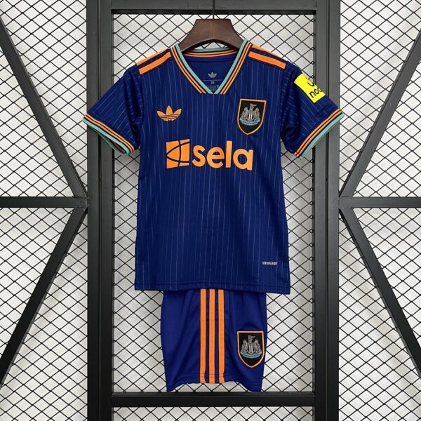 Camiseta Newcastle United 2023/24 Tercera - vista trasera