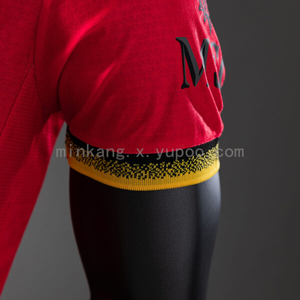 Camiseta AC Milan 2022/23 Edición Especial - detalle degradado de color
