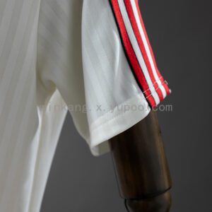 Camiseta River Plate 1991 Retro Visita Edición Especial - detalle etiqueta inferior izquierda