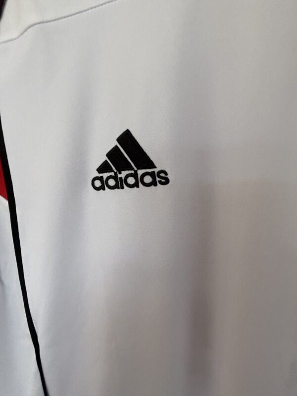 Camiseta River Plate 2017/18 Entrenamiento - detalle cuello