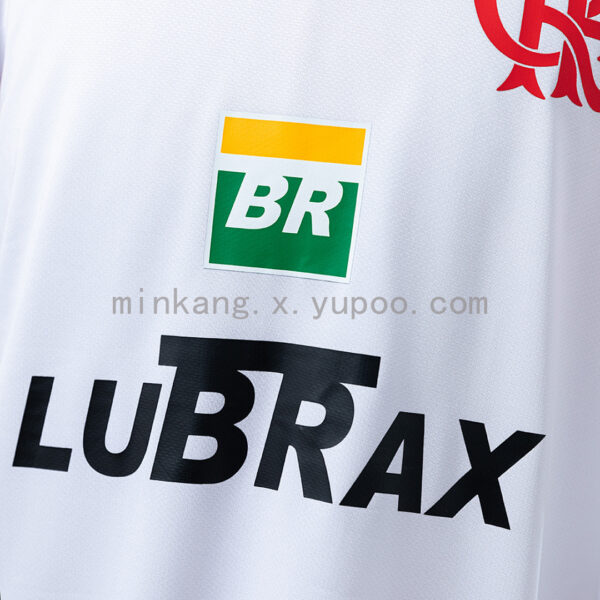 Camiseta Flamengo 1999 Retro Visita — detalle escudo