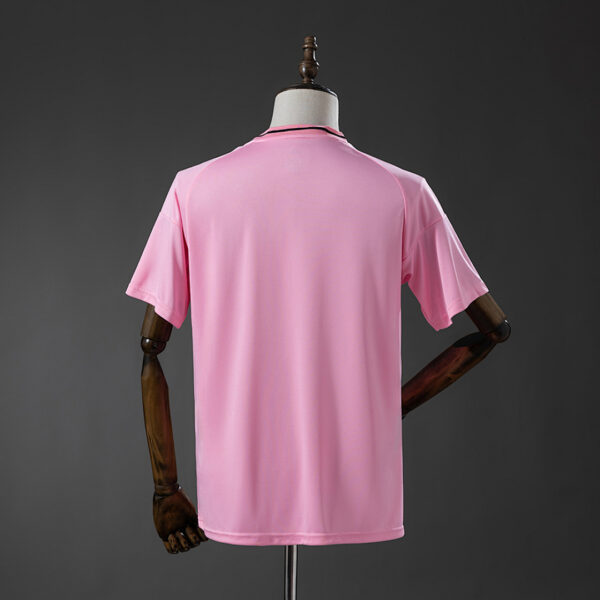 Camiseta Internacional 2025 Local