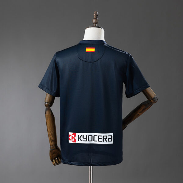 Camiseta Atlético Madrid 1995/96 Visita Retro — detalle franja roja inferior