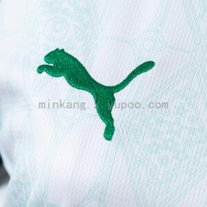 Camiseta Palmeiras 2023/24 Local Mujer — detalle logo Puma y diseño