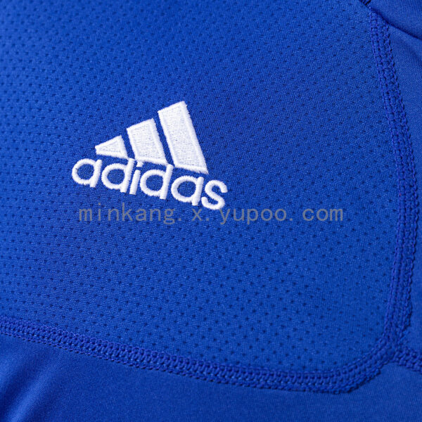 Camiseta Chelsea 2014/15 Local Manga Larga - detalle logo Adidas