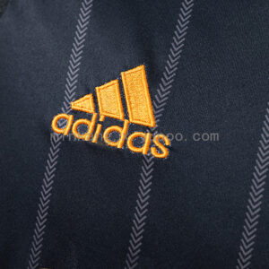 Camiseta Chelsea 2010/11 Retro Visita - detalle de la manga