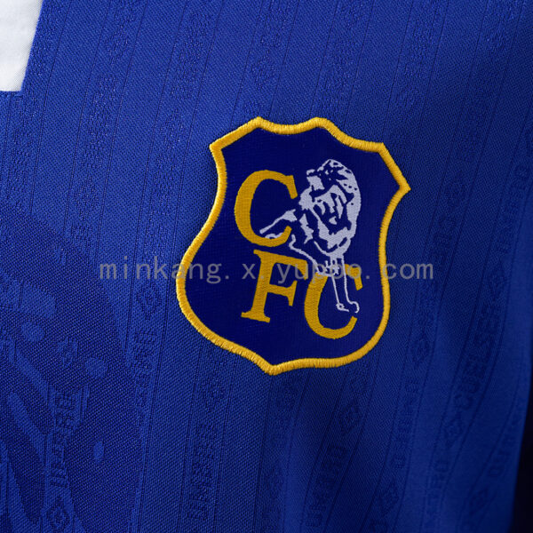 Camiseta Chelsea 1994/95 Local - detalle hombro y logo Umbro