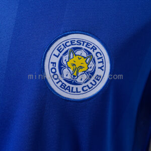 Camiseta Leicester City 2016/17 Local Retro - detalle del cuello