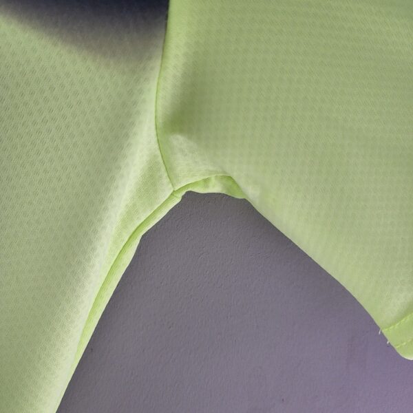 Camiseta Manchester City 2023/24 Tercera - detalle patrocinador Etihad Airways