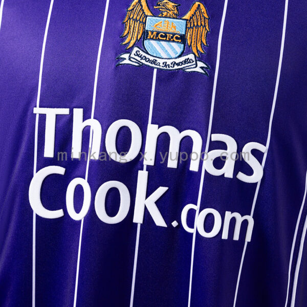 Camiseta Manchester City 2008/09 Retro Visita - detalle patrocinador Thomas Cook