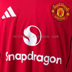 Camiseta Manchester United 2023/24 Local - detalle sponsor principal
