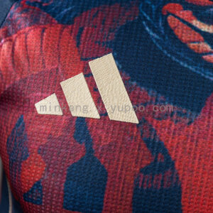 Camiseta Manchester United 2024 Edición Especial Año del Dragón Versión Jugador - detalle patrocinador Snapdragon