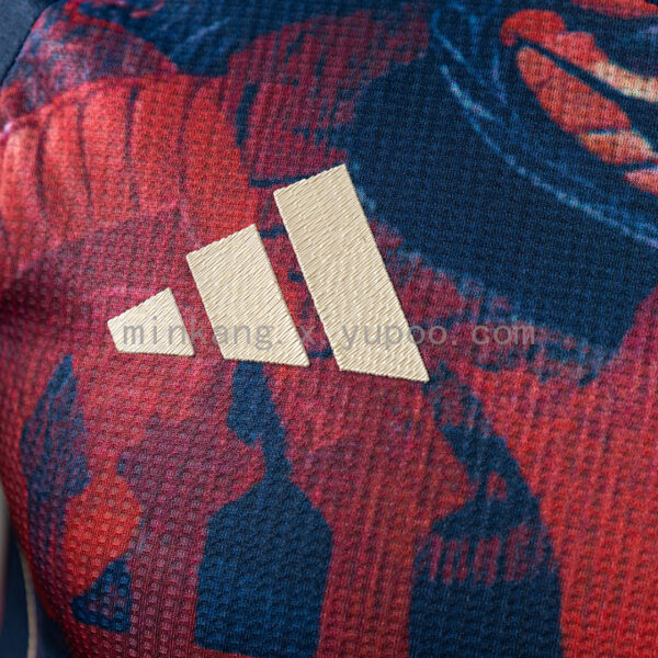 Camiseta Manchester United 2024 Edición Especial Año del Dragón Versión Jugador - detalle patrocinador Snapdragon