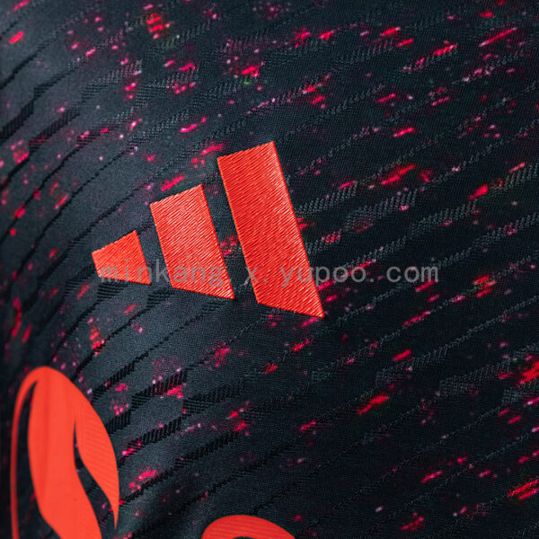 Camiseta Manchester United 2023/24 Edición Especial - detalle sponsor Snapdragon