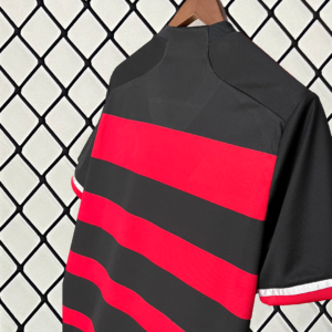Camiseta Flamengo 2024 Local — detalle