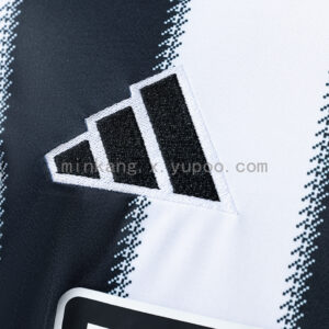 Camiseta Newcastle United 2023/24 Local Manga Larga - detalle patrocinador Sela