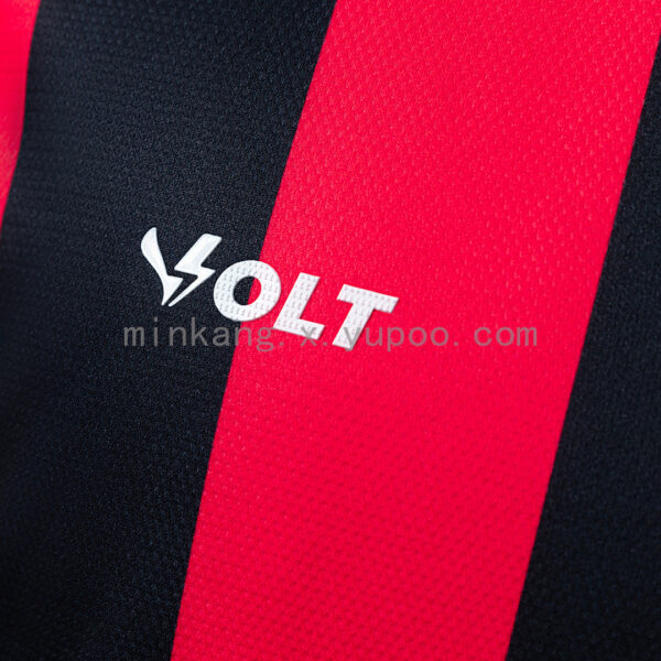 Camiseta Vitoria 2024 Local — detalle cuello