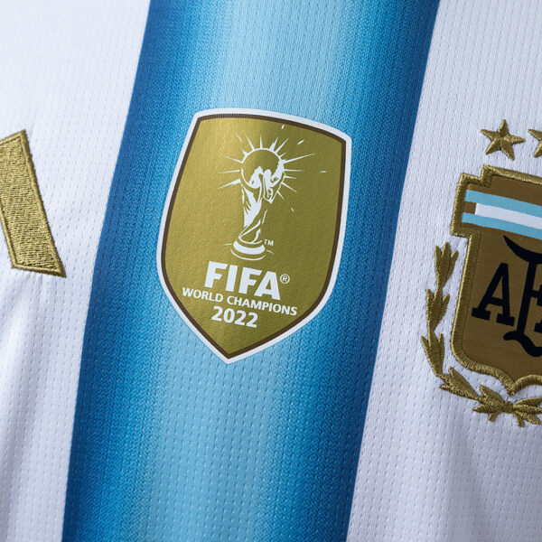Camiseta Argentina 2026 Local Manga Larga - detalle del hombro y manga
