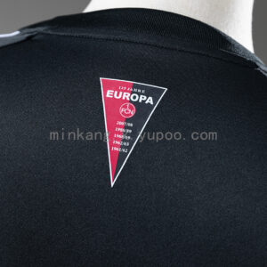 Camiseta 1. FC Nürnberg 2024/25 Local - detalle diseño de ciudades en franjas