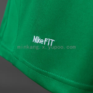 Camiseta Wolfsburg 2008/09 Local - detalle logo Nike