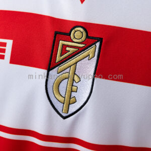 Camiseta Granada CF 1972 Retro Local — detalle manga y costuras