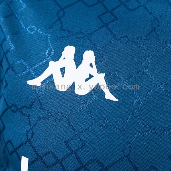 Camiseta Racing Club 2024 Local - detalle patrocinador Betsson