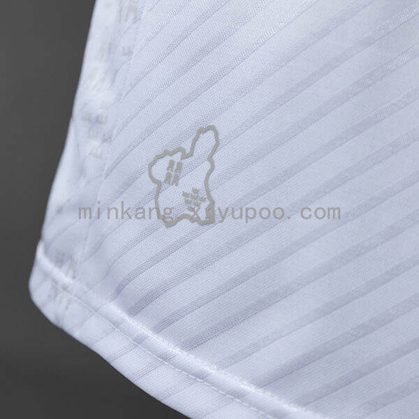 Camiseta Real Murcia 2022/23 Visita — detalle sponsor Inversis