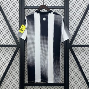 Camiseta Newcastle United 2024/25 Local - detalle