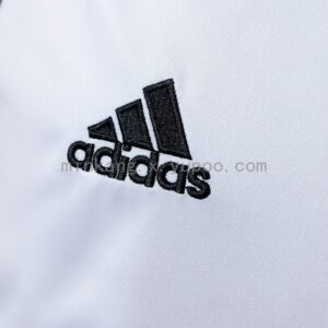 Camiseta River Plate 1995/96 Retro Local - detalle del patrocinador Quilmes