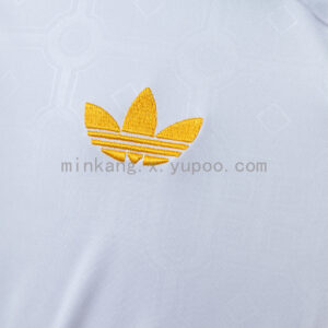 Camiseta AS Roma 1991 Tercera Retro - detalle logo Adidas Trefoil