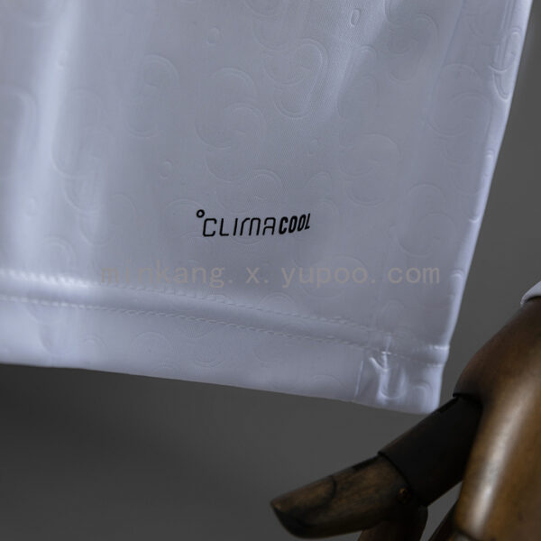 Camiseta Colo Colo 2024 Local Manga Larga - detalle patrocinador JUGA BET