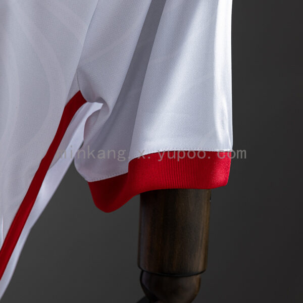 Camiseta Flamengo 2023/24 Visita — detalle logo Adidas
