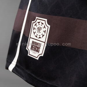 Camiseta Flamengo 2024 Local — detalle cuello