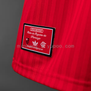 Camiseta Flamengo 1988 Retro Alternativa — detalle logo Adidas