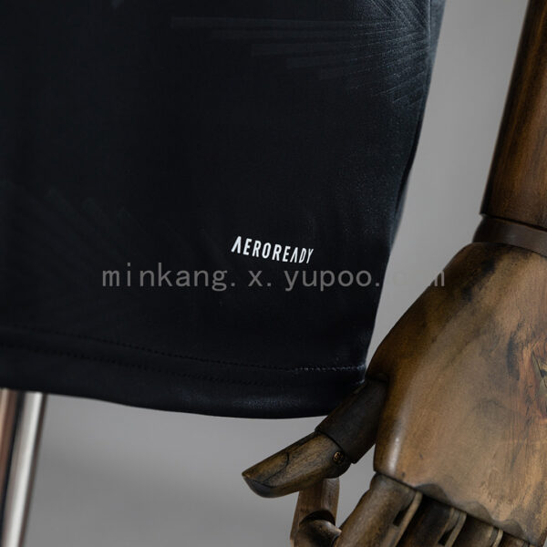 Camiseta Flamengo 2024 Edición Especial — detalle cuello