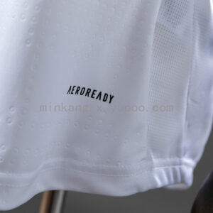Camiseta Sport Club Internacional 2024/25 Local Mujer — detalle logo Adidas