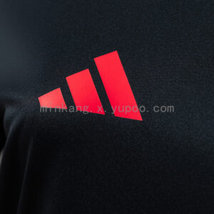 Camiseta Sport Club Internacional 2024 Entrenamiento — detalle Adidas
