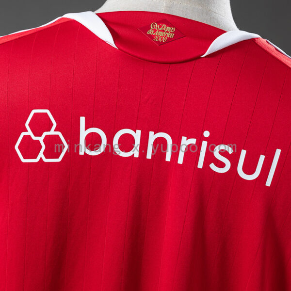 Camiseta Internacional 2023/24 Local — detalle hombro con rayas Adidas
